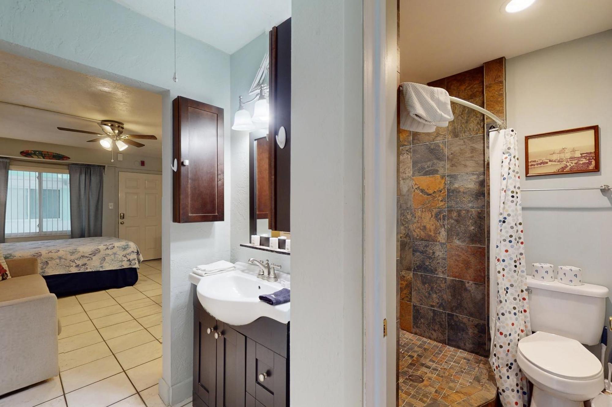 Pass-A-Grille Beach Retreat Unit 8 St. Pete Beach Exterior photo