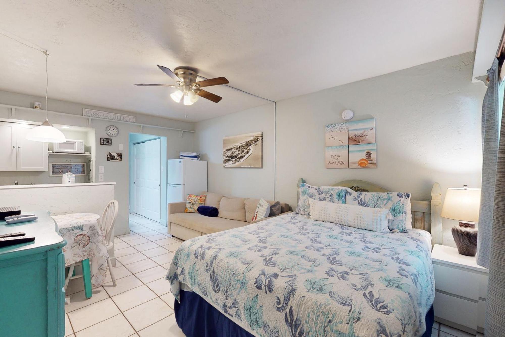 Pass-A-Grille Beach Retreat Unit 8 St. Pete Beach Exterior photo
