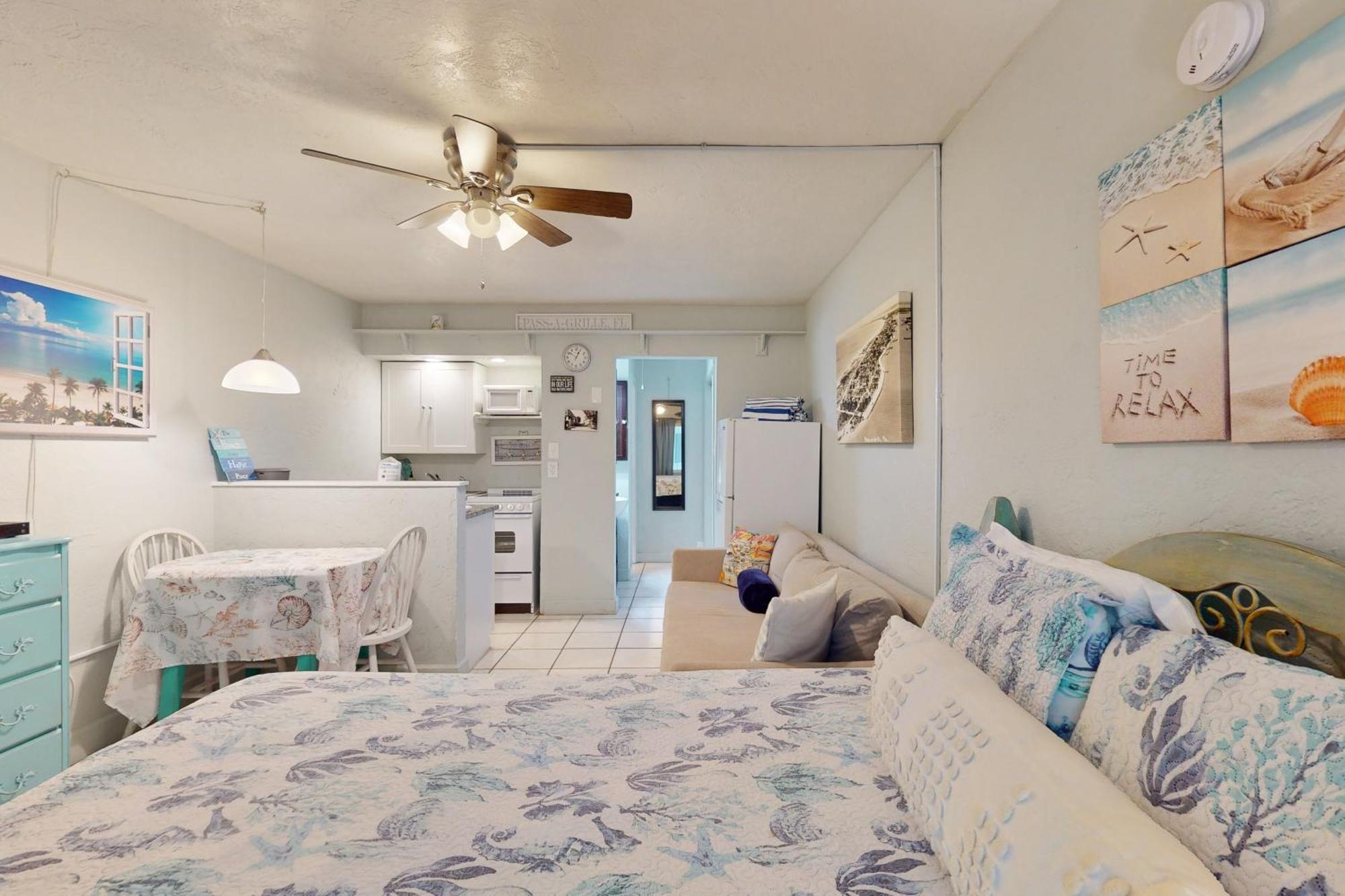 Pass-A-Grille Beach Retreat Unit 8 St. Pete Beach Exterior photo